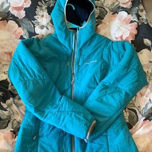 Patagonia women’s teal nano jacket BRAND NEW